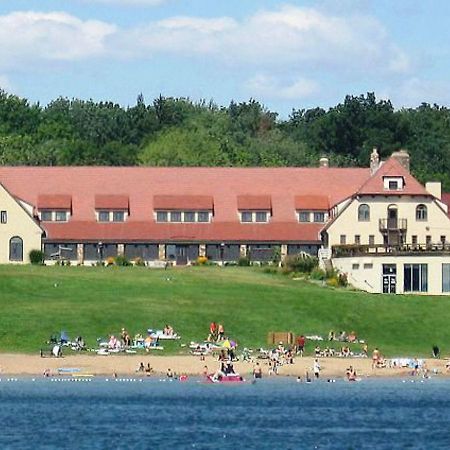 אנגולה Potawatomi Inn & Cabins מראה חיצוני תמונה