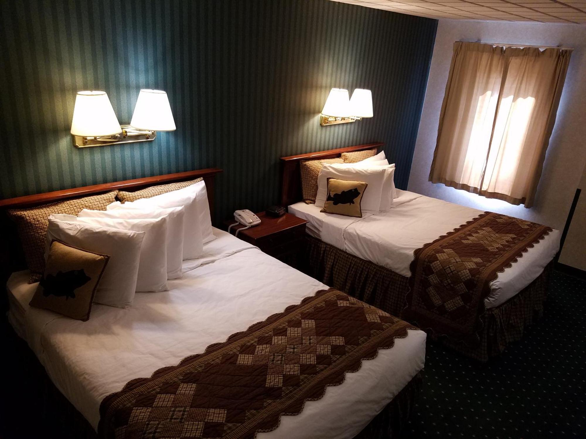 אנגולה Potawatomi Inn & Cabins חדר תמונה