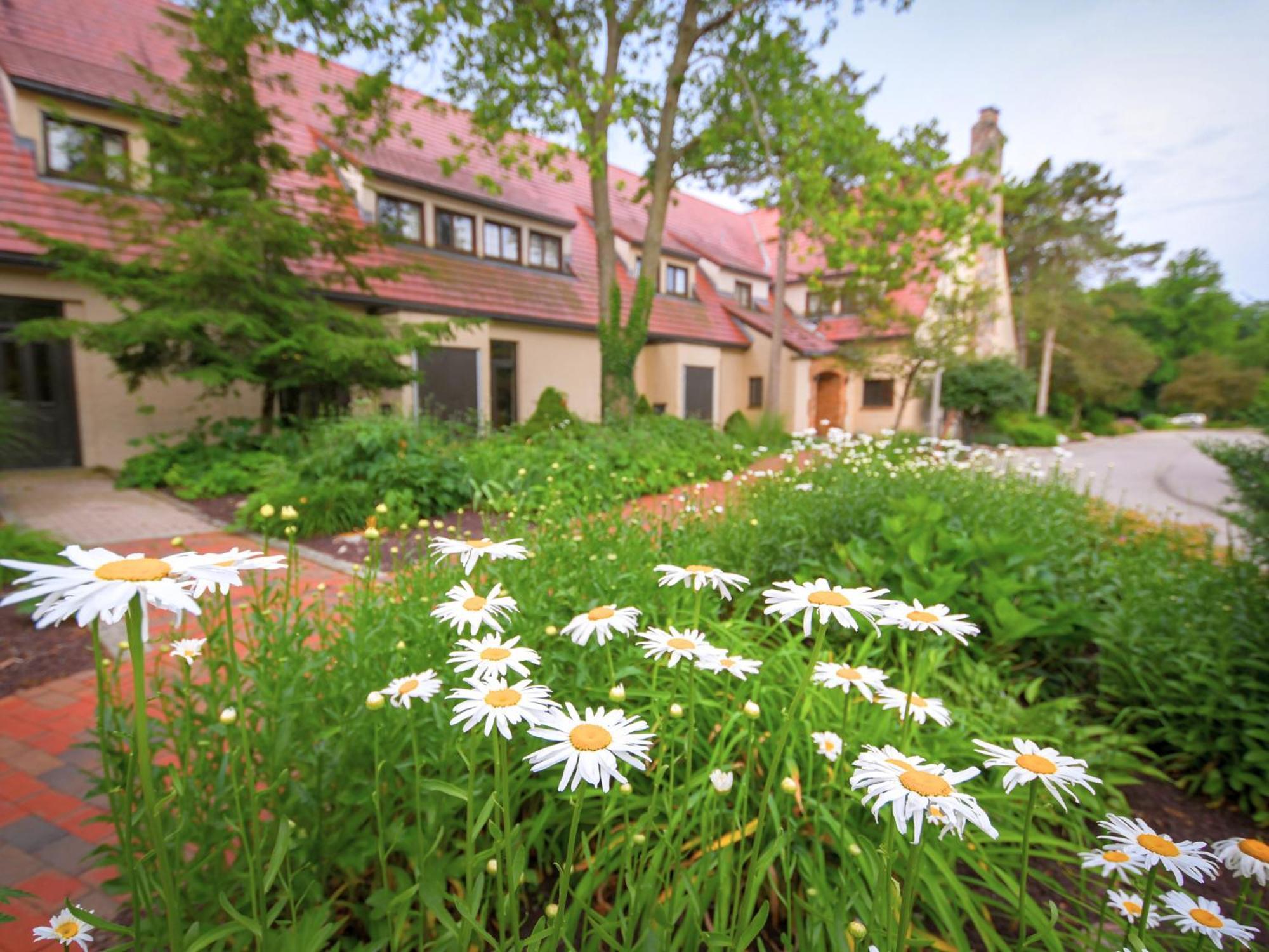 אנגולה Potawatomi Inn & Cabins מראה חיצוני תמונה