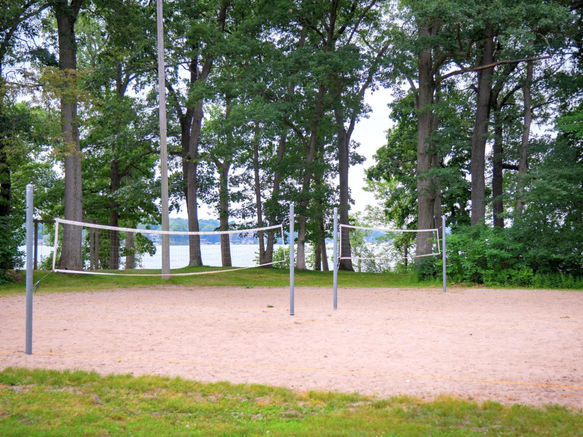 אנגולה Potawatomi Inn & Cabins מראה חיצוני תמונה