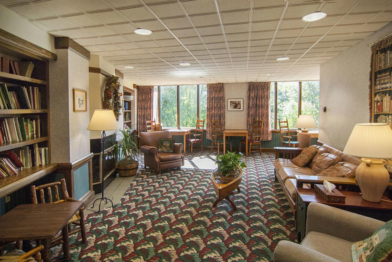 אנגולה Potawatomi Inn & Cabins מראה חיצוני תמונה