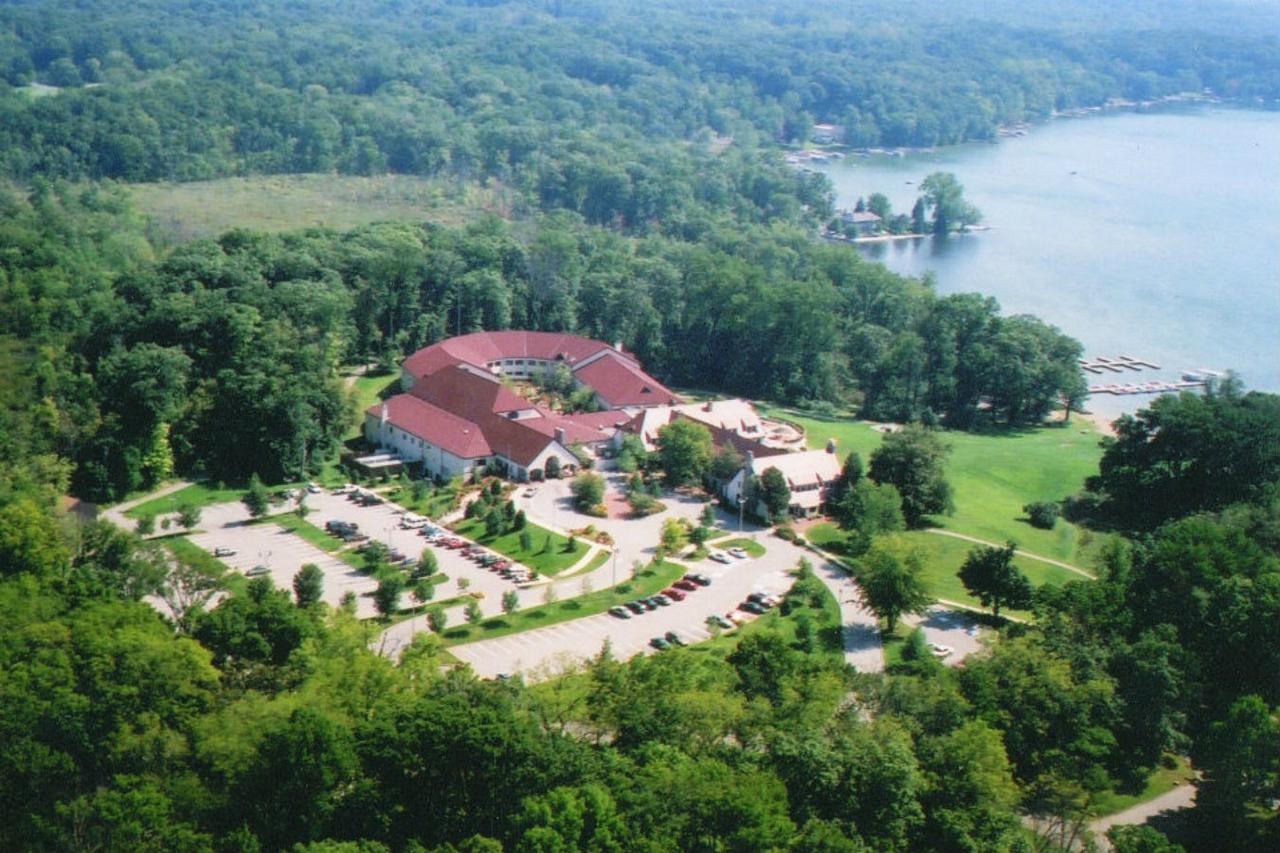 אנגולה Potawatomi Inn & Cabins מראה חיצוני תמונה