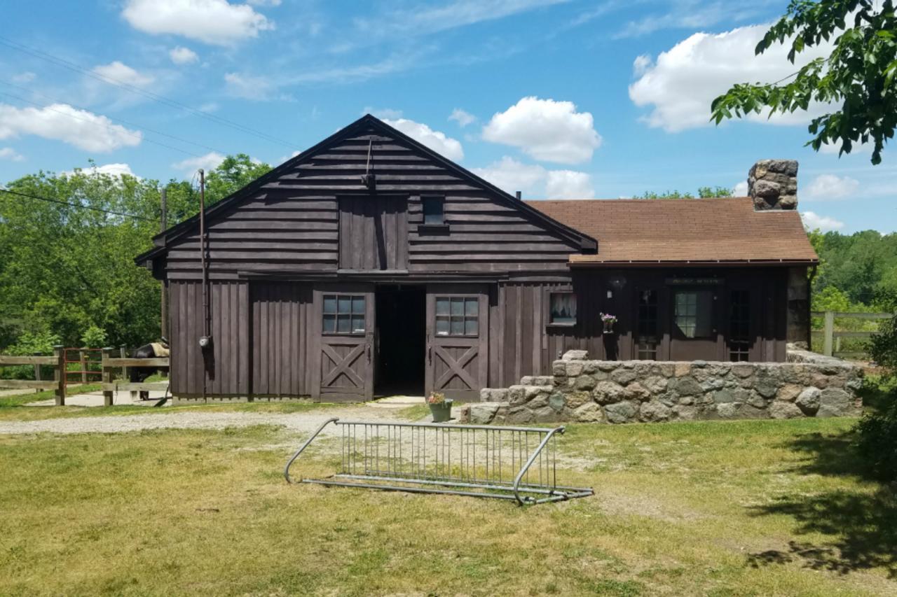 אנגולה Potawatomi Inn & Cabins מראה חיצוני תמונה